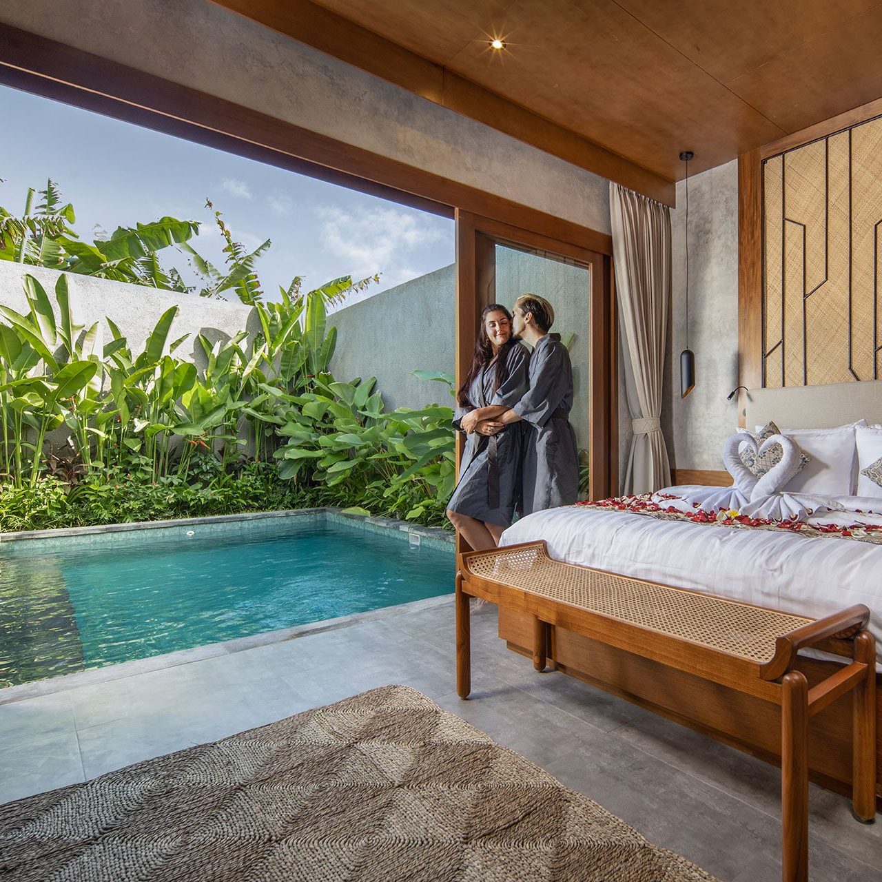 Agrapana Beach Villa - One Bedroom Poolside