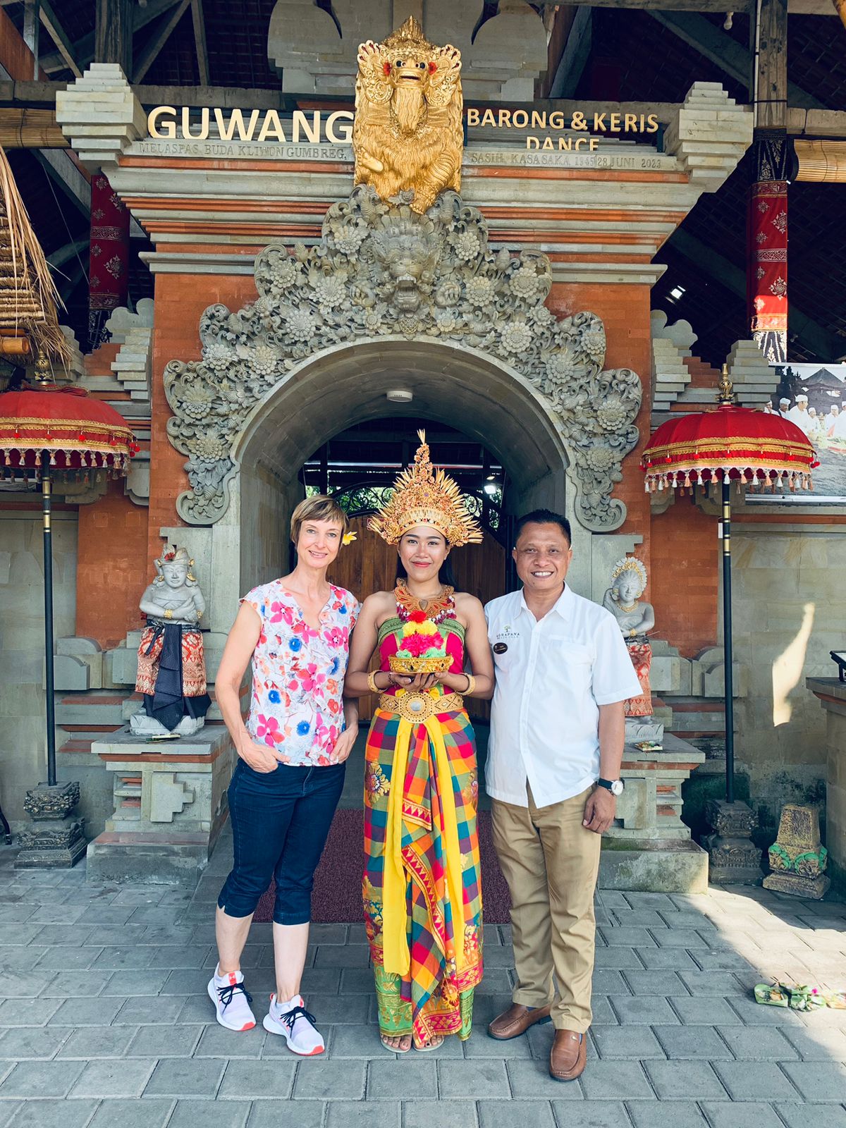 Agrapana Beach Villa - Guest Experience - Balinese Dance Agrapana Beach Villa - Guest Experience - Balinese Dance