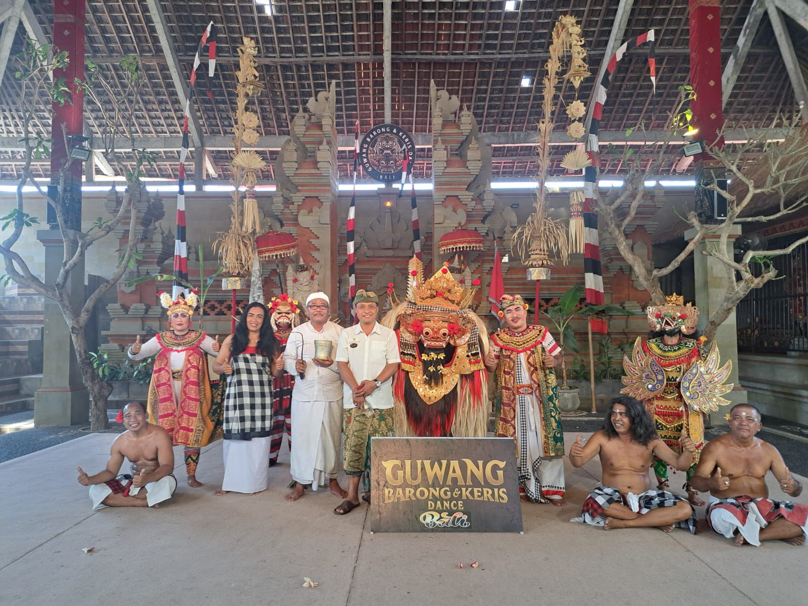 ABV - Guest Experiences - Barong Dance & Lunch at Agrapana Beach Villa - Etienne Easly - 4