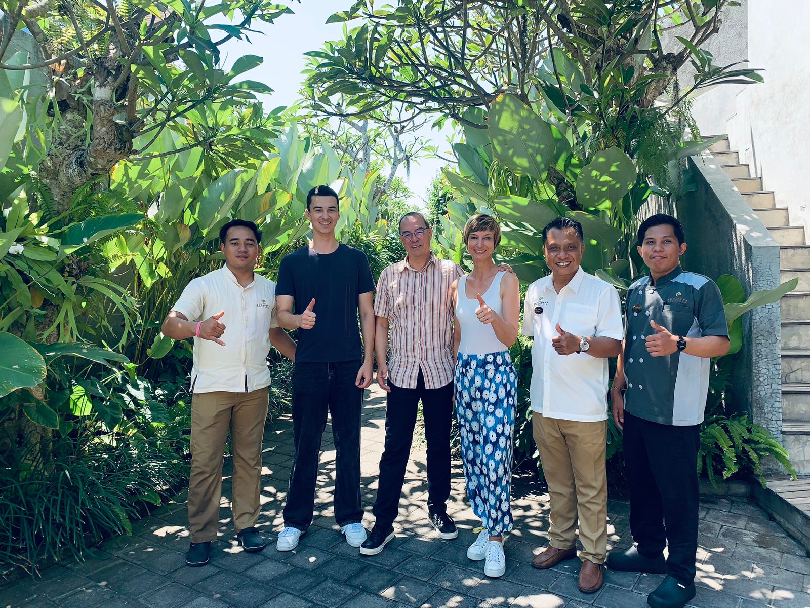 ABV - Guest Experiences - Gift White Wine 9 Nights Stay Dr. Ullrich Shih - 3 ABV - Guest Experiences - Gift White Wine 9 Nights Stay Dr. Ullrich Shih - 3