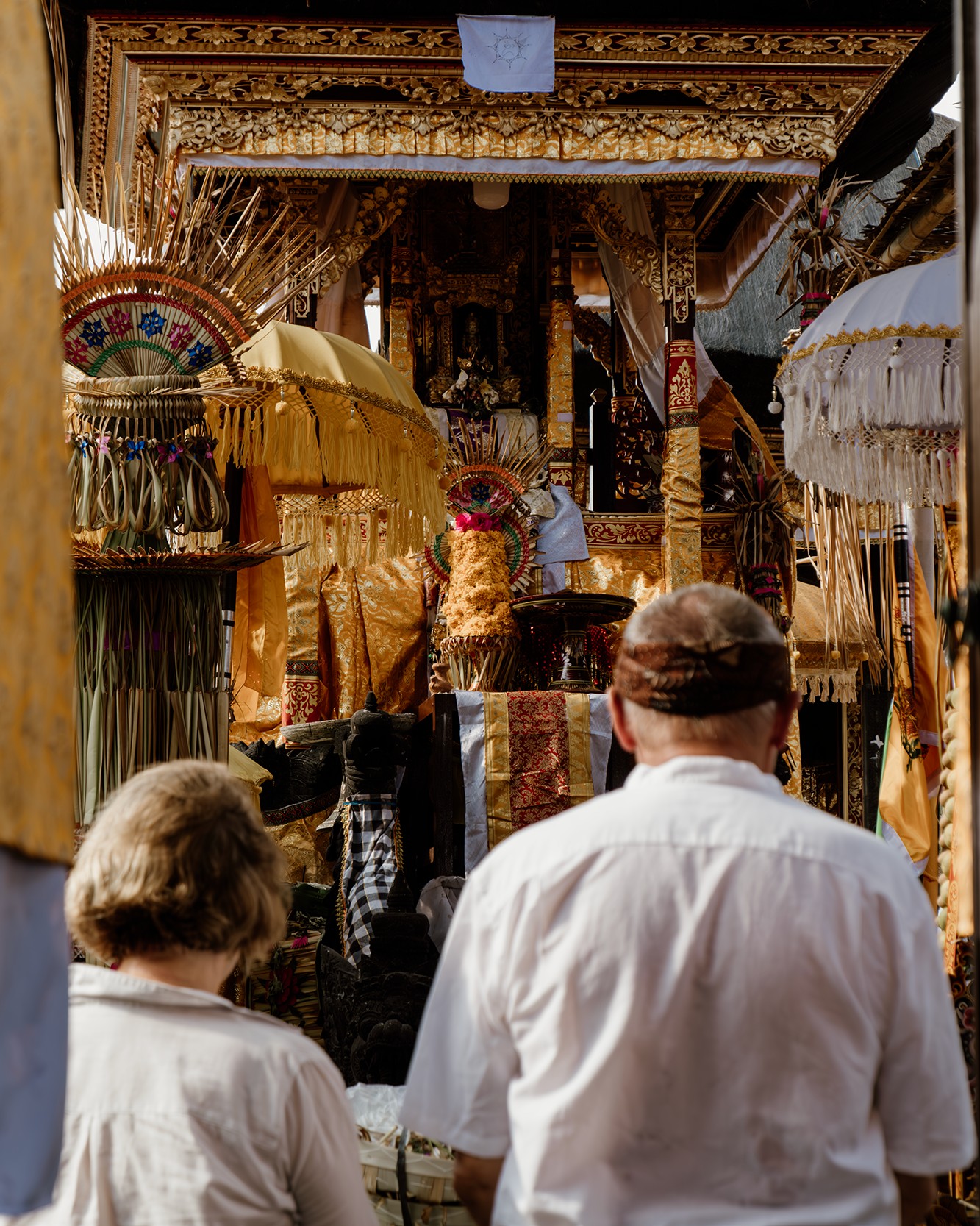 Agrapana Beach Villa - Balinese Dress-Up & Temple Visits 2